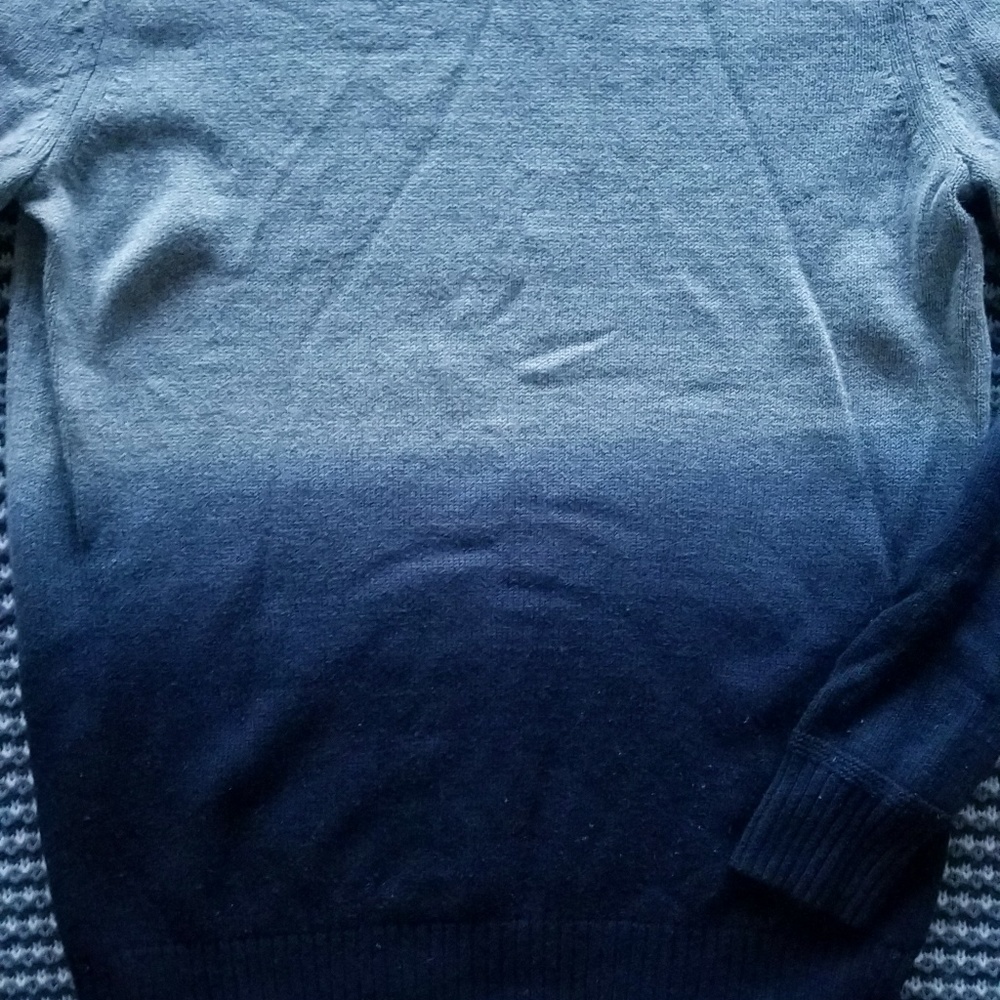 American Eagle Ombre Sweater - Picture 2 of 3